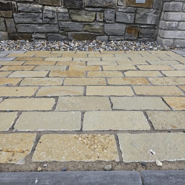Natural Limestone Setts - Image 3