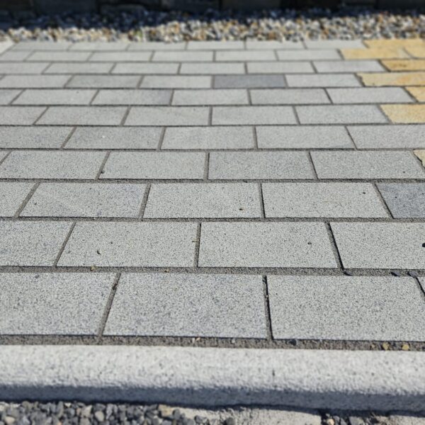 Sawn Edge Granite Setts - Image 2